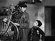 Un frame dal film "Ladri di biciclette" di Vittorio De Sica