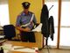 Panico al Mercato di Alba per stalker marocchino che con spranga picchia ex moglie, convivente e suocera, oltre a distruggere mobili. Arrestato