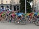 Un passaggio in centro Varese della Tre Valli Varesine, la corsa che ogni anno mostra a tutto il mondo gli splendidi paesaggi prealpini: strade da scoprire per tutti gli amanti delle due ruote