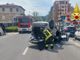 Incidente stradale a Saluzzo: un'auto ribaltata in corso IV Novembre e un ferito