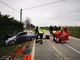 Incidente stradale tra Caraglio e Busca: auto fuoristrada e cappottata in un prato