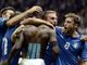 L'immagine simbolo della semifinale Italia-Germania: Balotelli a dorso nudo circondato dai compagni festeggia il suo secondo gol