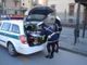 Una pattuglia dei vigili saluzzesi al lavoro