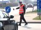 Sorpreso a guidare per l'ennesima volta senza patente operaio di Alba cerca di "corrompere" i carabinieri: denunciato