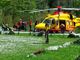 Gli uomini del soccorso alpino e l'arrivo dell'elisoccorso