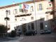 Via Macallè a Saluzzo con, sullo sfondo, il Palazzo Comunale