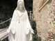 Riparati i danni alla statua dell'Immacolata a Miroglio