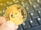 I trader di Dogecoin su Binance prevedono un rialzo, ma puntano anche su questa meme coin in prevendita