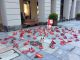 Scarpe rosse a Cuneo per dire no alla violenza sulle donne
