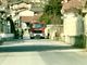 In fiamme alcune vetture in un cortile privato a Rifreddo, incendio estinto