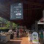 Nelle immagini alcuni momenti del mercato tenuto domenica 8 giugno