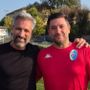 Il nuovo allenatore, a destra, col presidente Maxim Pioggia Il nuovo allenatore, a destra, col presidente Maxim Pioggia