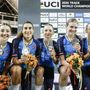 Elisa Balsamo e le ragazze del quartetto con la medaglia d'argento al collo - Foto Federciclismo Elisa Balsamo e le ragazze del quartetto con la medaglia d'argento al collo - Foto Federciclismo