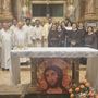 Foto di gruppo dopo la Messa in memoria di santa Chiara, a Bra