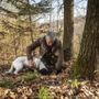 Una ricerca del tartufo insieme a un trifolao, tra le proposte per domenica 1° marzo (foto Tino Gerbaldo)