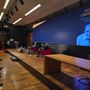 Il Ministro della Difesa Guido Crosetto sul palco con Mario Sechi alla presentazione del suo libro ad Alba