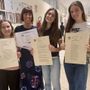 Le allieve Gjerovini, Picotto e Olivieri con la loro prof di francese Chiara Rubiolo