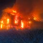 La casa a fuoco in piazzetta degli Orti a Cherasco