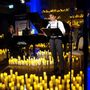 “Ombre sull’acqua”, a Saluzzo emozioni tra musica e parole a lume di candela