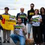 Cannabis: a Cuneo i Radicali fumano in centro Cannabis: a Cuneo i Radicali fumano in centro