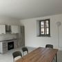 La cucina dell'edificio che ospiterà i lavoratori stagionali a Manta La cucina dell'edificio che ospiterà i lavoratori stagionali a Manta