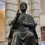 Statua di san Pietro, chiesa di Saint-Nizier, a Lione Statua di san Pietro, chiesa di Saint-Nizier, a Lione