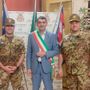 Il comandante cedente Silvestro Cittadino a sinistra, a destra il neocomandante del 32 Reggimento Salvatore Toscano, col sindaco Dario Tallone Il comandante cedente Silvestro Cittadino a sinistra, a destra il neocomandante del 32 Reggimento Salvatore Toscano, col sindaco Dario Tallone