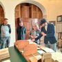 Saluzzo, visita alla mostra "Dalla Cura della Terra alla Salute del Corpo e dell'Anima.Cultura e Benessere nelle immagini del Tacuinum sanitatis" con gli ospiti Veneziani e Manguel