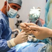 Alla Clinica Salzano Tirone ottobre è il mese degli impianti dentali