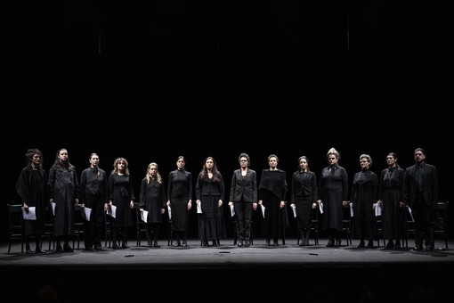 “L’EMPIREO” al Teatro Toselli di Cuneo: dodici donne e un verdetto che attraversa i secoli