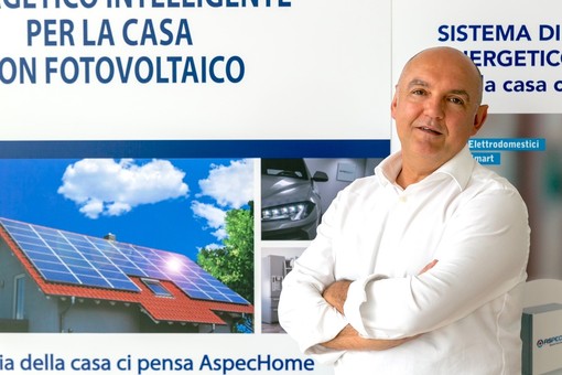 Massimo Marengo, da oltre vent'anni si occupa, tra i primi in Italia, di solare ed energie rinnovabili