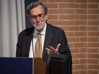 Alcuni momenti dell'assemblea (foto Mauro Gallo)