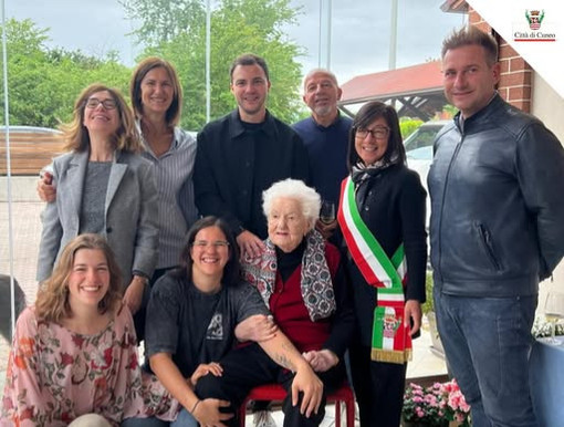 Da Recoaro Terme a Cuneo: la signora Drusiana Mignoli spegne 100 candeline Da Recoaro Terme a Cuneo: la signora Drusiana Mignoli spegne 100 candeline