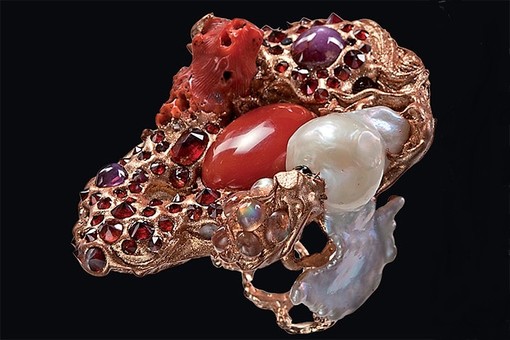 L’Albero delle Gioie prosegue la presentazione di collezioni di gioielli che nascono dal talento italiano