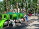Savigliano, gruppo di mamme ripulisce dalle scritte i giochi dei bambini al parco Graneris