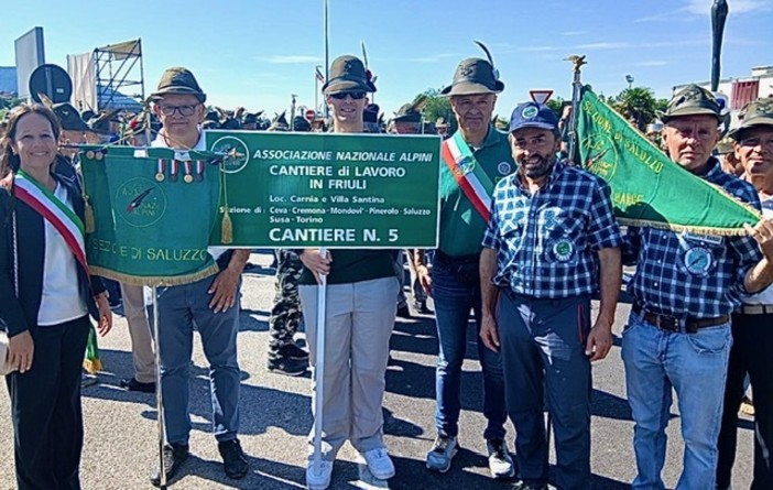Rappresentanti del gruppo Ana Saluzzo a Gemona Rappresentanti del gruppo Ana Saluzzo a Gemona
