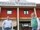Vignaioli Piemontesi: il nuovo direttore dal 1º giugno Davide Viglino e l'ex Gigi Biestro davanti alla sede e all'enoteca dell'Organizzazione di Produttori