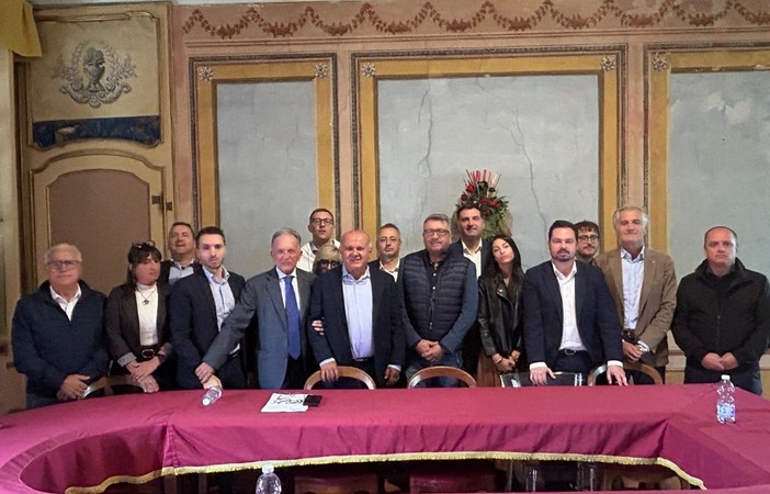Elezioni provinciali e amministrative, Fratelli d'Italia affida le trattative al senatore Marco Perosino Elezioni provinciali e amministrative, Fratelli d'Italia affida le trattative al senatore Marco Perosino