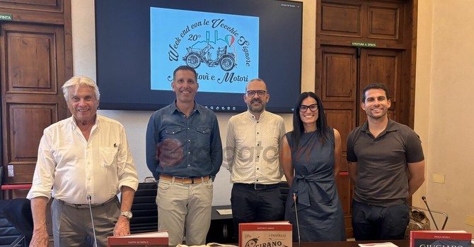 Da sinistra: Enzo Garelli, Davide Peruzzi, Mattia Germone, Nadia Garbolino e Alessandro Terreno Da sinistra: Enzo Garelli, Davide Peruzzi, Mattia Germone, Nadia Garbolino e Alessandro Terreno