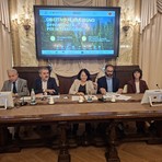 Alcuni momenti dell'incontro tenuto ieri presso la sede della Camera di Commercio di Cuneo Alcuni momenti dell'incontro tenuto ieri presso la sede della Camera di Commercio di Cuneo