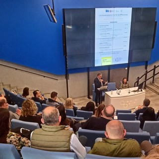 Alcuni momenti dell'incontro tenuto all'Auditorium di Verduno