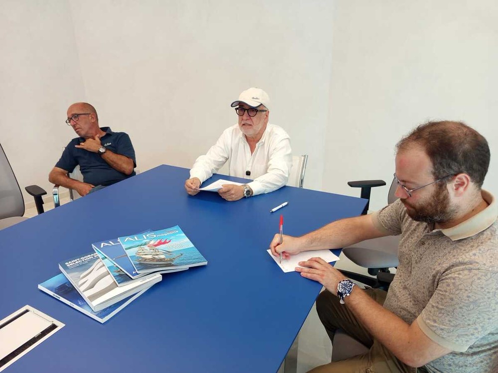 Il presidente Merlo durante l'incontro con la stampa tenuto oggi a Castelletto Stura Il presidente Merlo durante l'incontro con la stampa tenuto oggi a Castelletto Stura