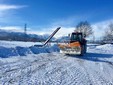 Il trattore attrezzato per lo sgombero neve