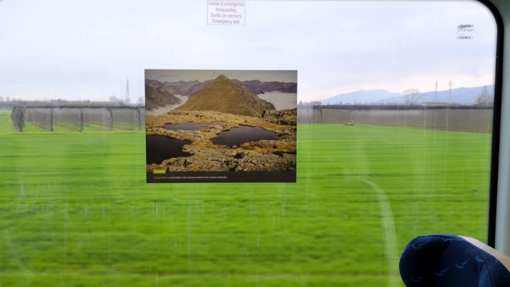 Trent'anni di passi e panorami: la Compagnia del Buon Cammino festeggia con una mostra itinerante tra valli, festival e vagoni ferroviari