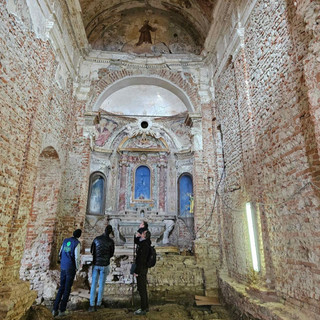 Scuola "Montalcini" di Bra, la Soprintendenza visita il cantiere: lavori verso l'autunno Scuola "Montalcini" di Bra, la Soprintendenza visita il cantiere: lavori verso l'autunno