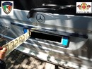 Bra: occulta la targa dell’auto con nastro e pennarello