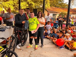 Alcuni momenti delle premiazioni durante "Sport in piazza" Alcuni momenti delle premiazioni durante "Sport in piazza"