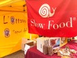 Mieli, confetture, farine, carni, frutta e verdura, tutti di alta qualità e provenienti dal Roero