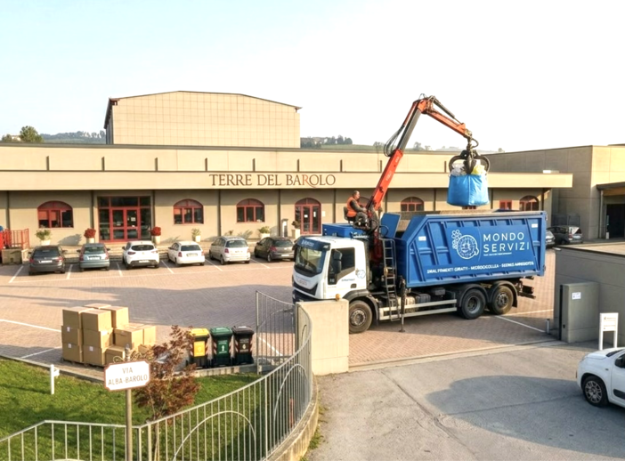 Terre del Barolo ha organizzato la raccolta dei rifiuti agricoli in cantina per i soci conferitori