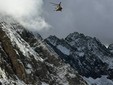 Alcuni momenti dell'intervento di soccorso presso il monte Corno Stella, nel comune di Valdieri: le operazioni hanno coinvolto 118, Soccorso Alpino, Soccorso Alpino della Guardia di Finanza (Sagf) e Vigili del Fuoco